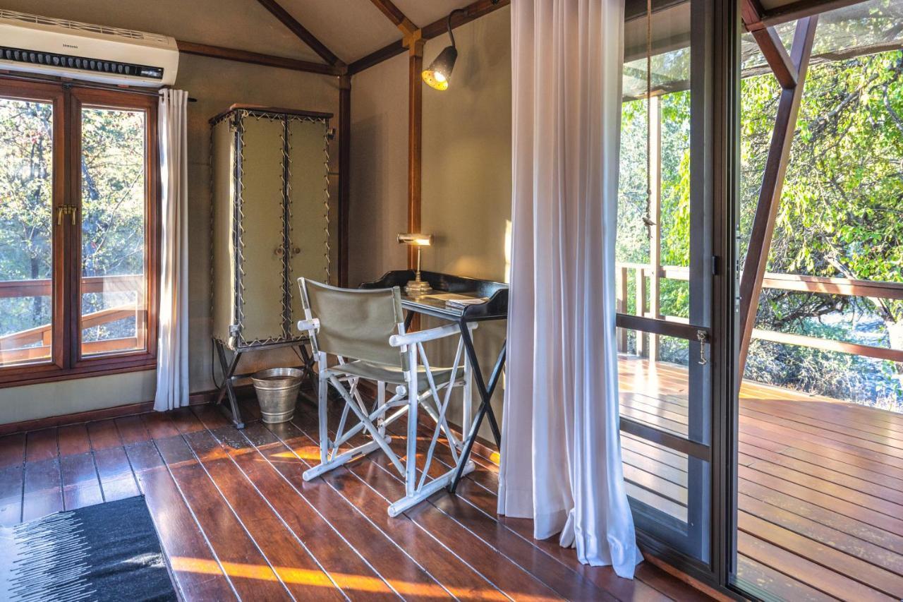 The Mushara Outpost Hotel Mokuti Lodge Luaran gambar